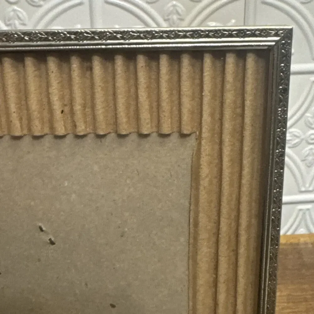 Vintage Metal Picture Frame Glass Easel Gold Tone Ornate Design 8x10 MCM Decor